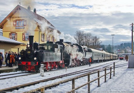 Der Sonderzug aus Rottweil ist in Münsingen angekommen