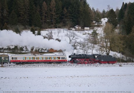 Dampflok 50 2273 mit SAB-Triebwagen