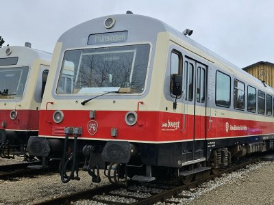 NE 81-Vt 41 im SAB-Farbschema neu lackiert